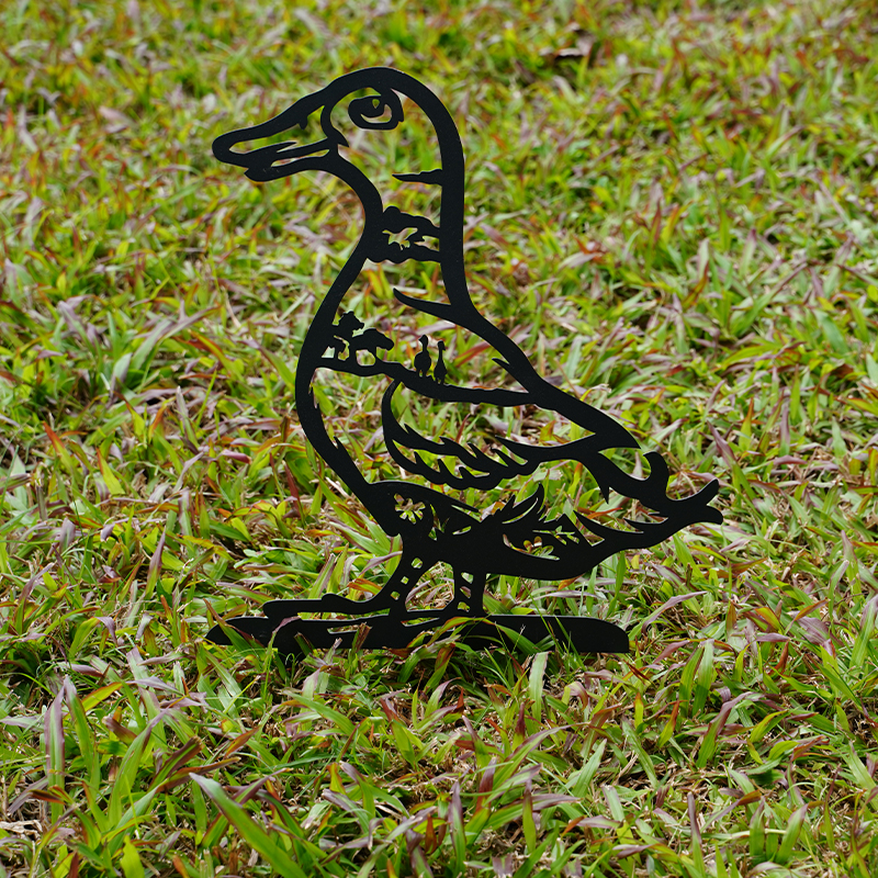 Metal Duck - Garden Decor Art