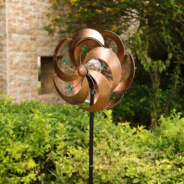 SOLAR COLOR CHANGING WIND SPINNER