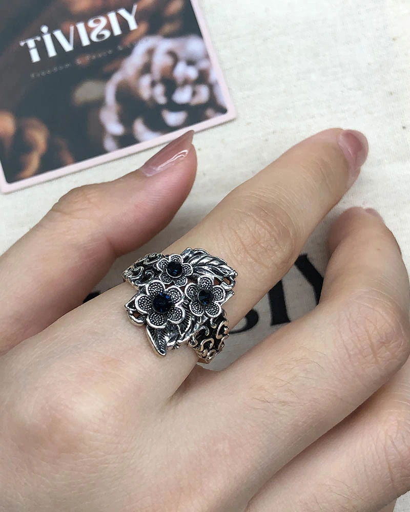 Three Flower Gemstone Ring