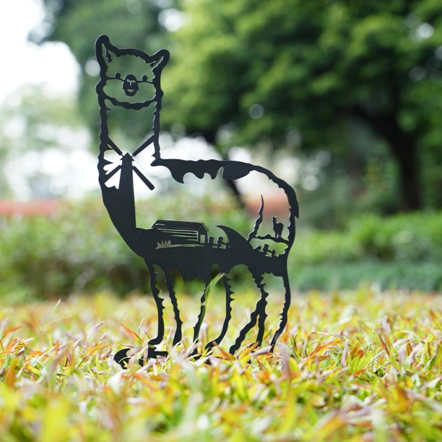 Metal Alpaca - Garden Decor Art