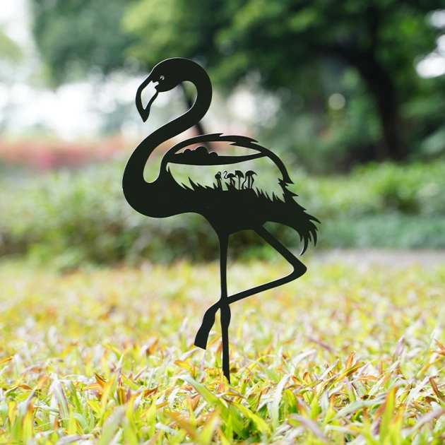 Metal Flamingo - Garden Decor Art