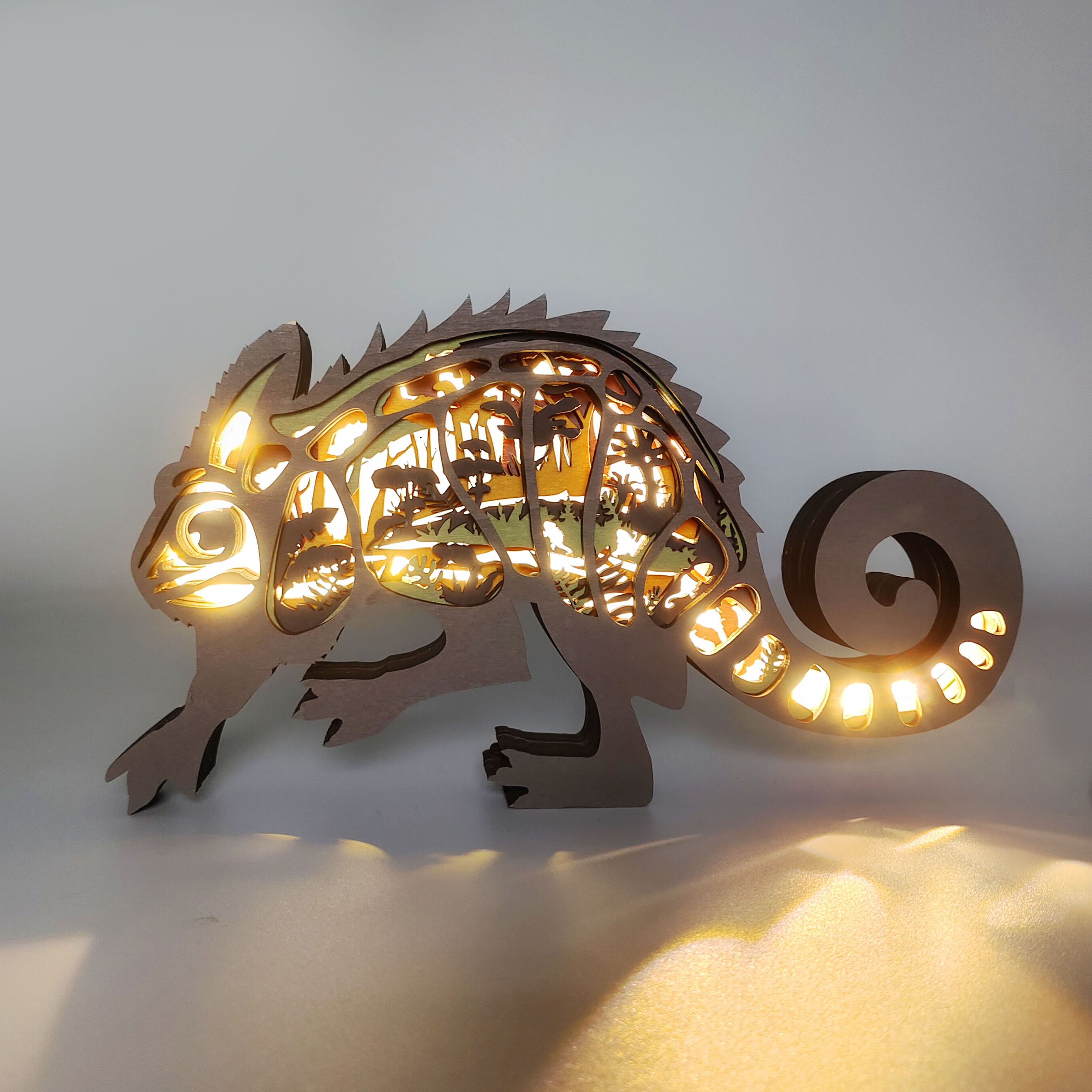 New Arrivals✨-Chameleon Wooden Carving Gift