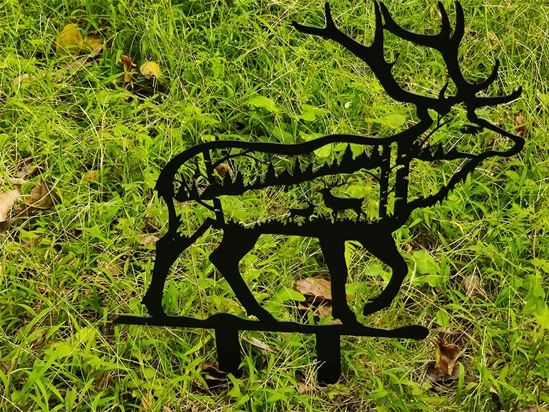 Metal Elk - Garden Decor Art