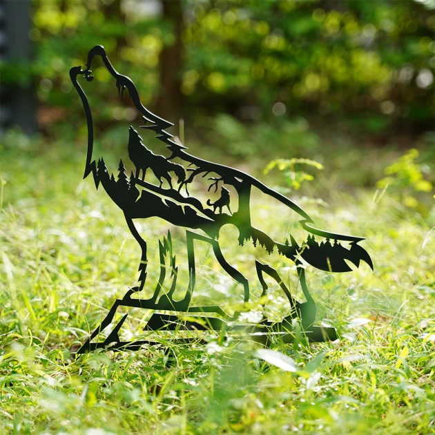 Garden Decor Art - Metal Wolf Cardinal Silhouettes Lawn Ornaments, Festival Decorations