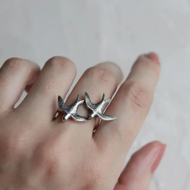 Silver Flying Pigeon Ring
