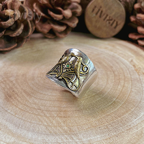 Carved Ring Round Tube Ring with Dragonfly/Bee/Bird Pattern