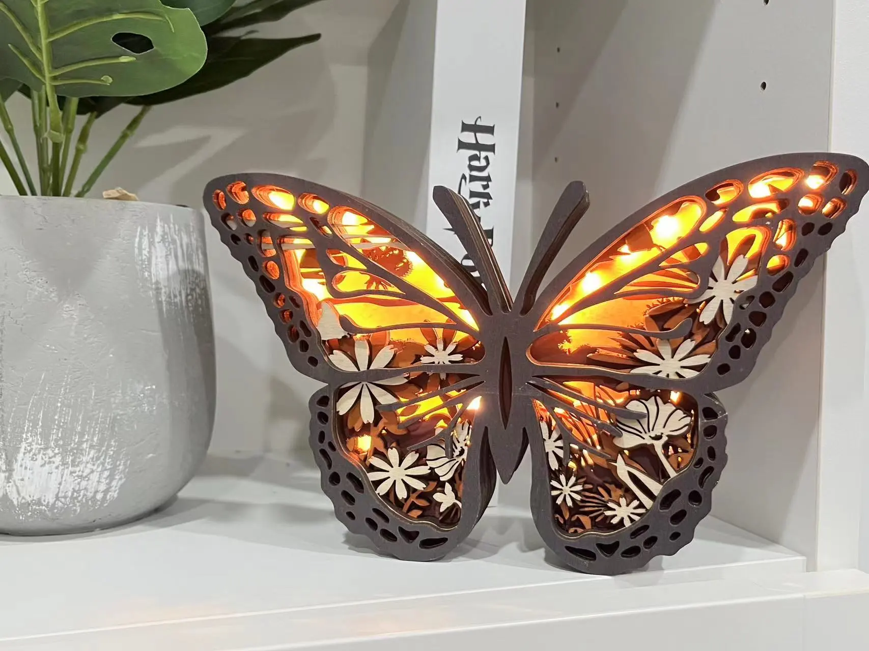 2023 New LED Touch Control Monarch Butterfly Wood Wall Decor Lights